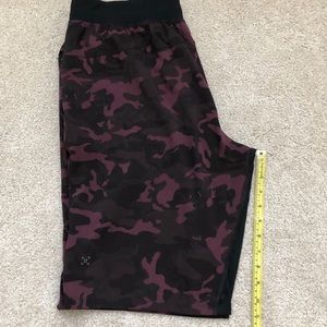 Lululemon Mens THE short